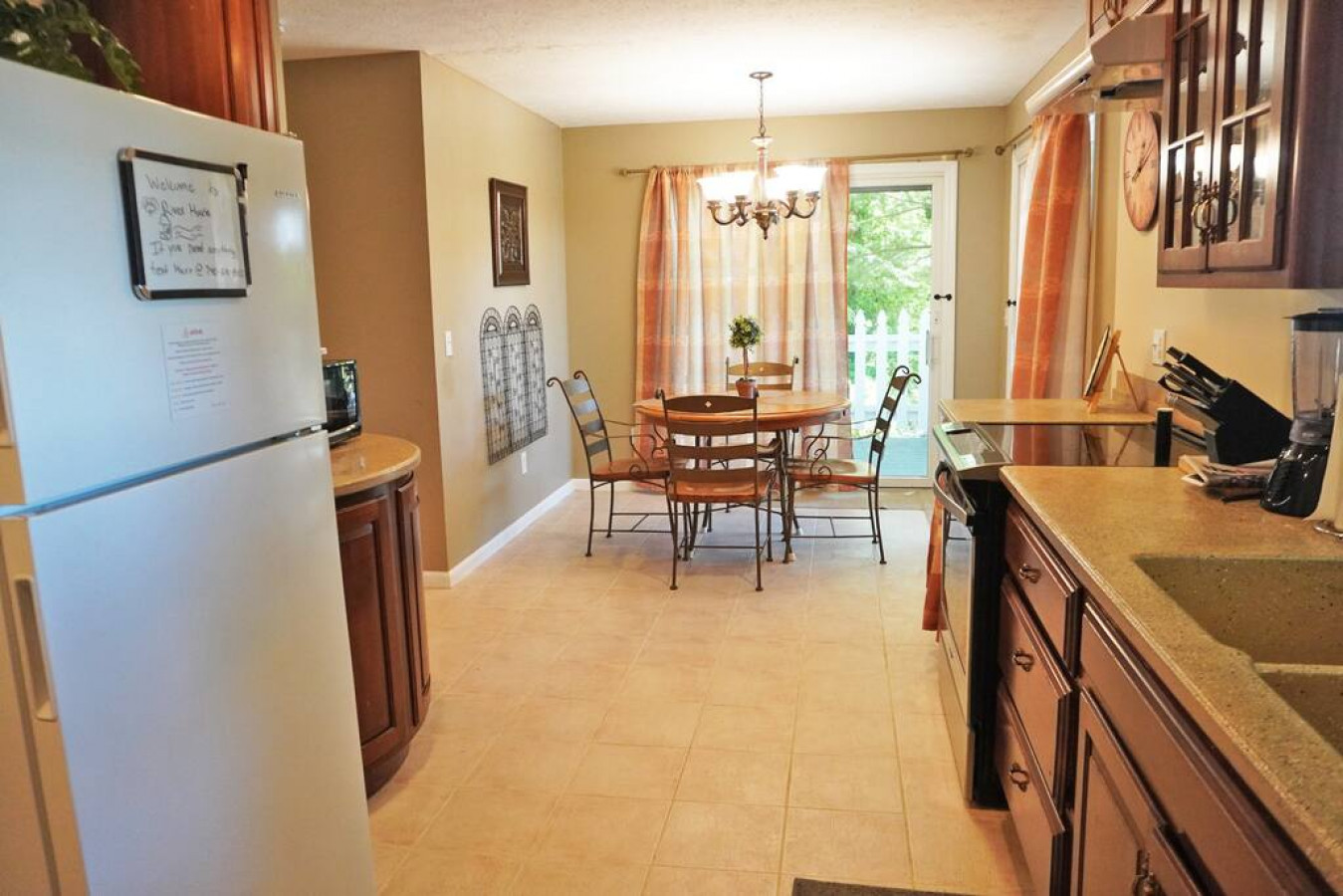 River House - Waterfront 3 bedroom, 2 bath