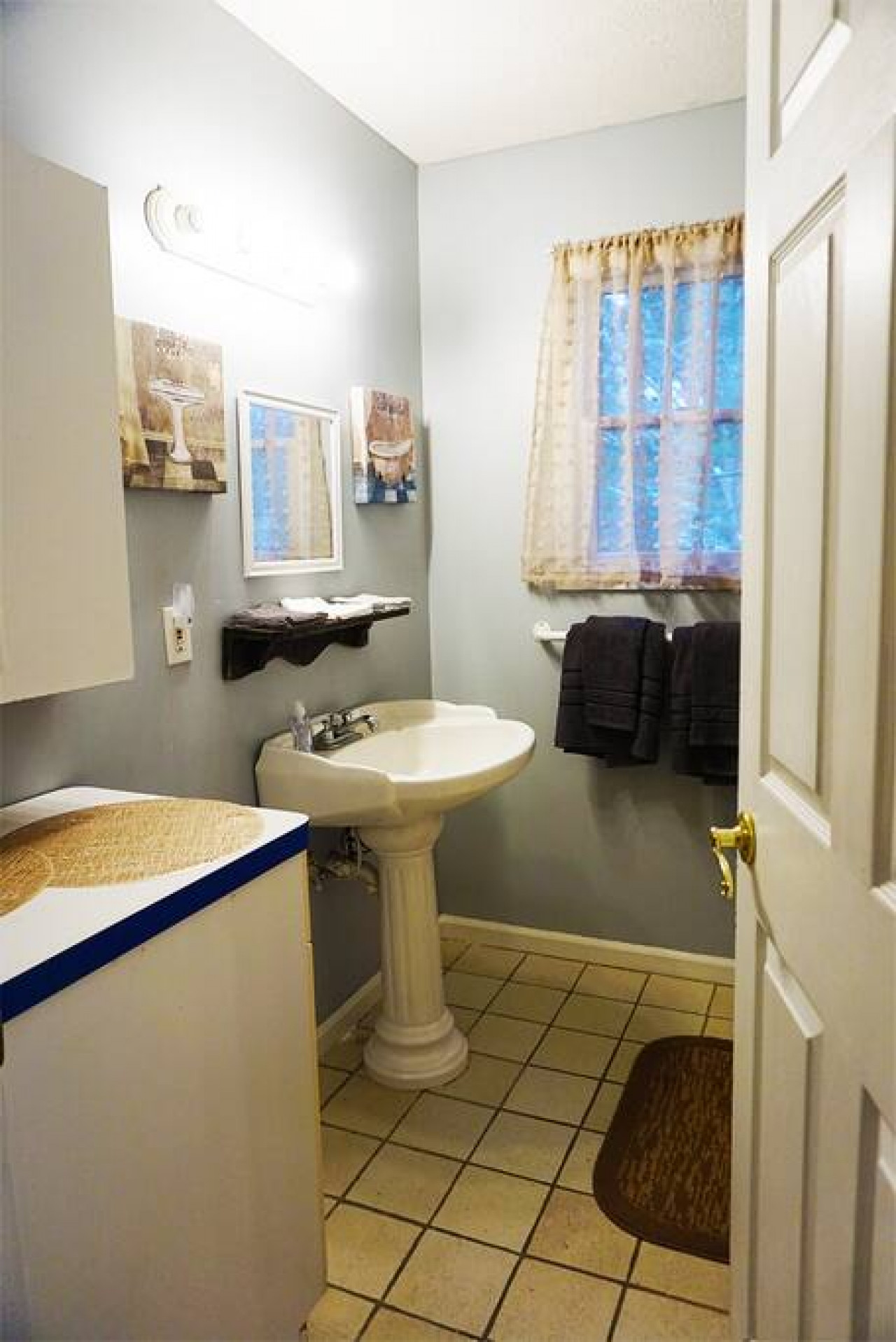 River House - Waterfront 3 bedroom, 2 bath