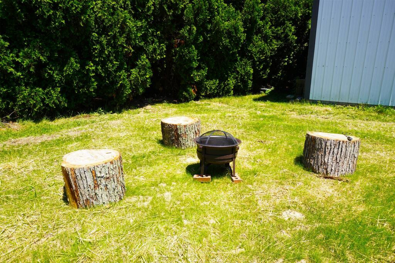 The Historic Salt Box House | Pet Friendly | Close to Local Favorites
