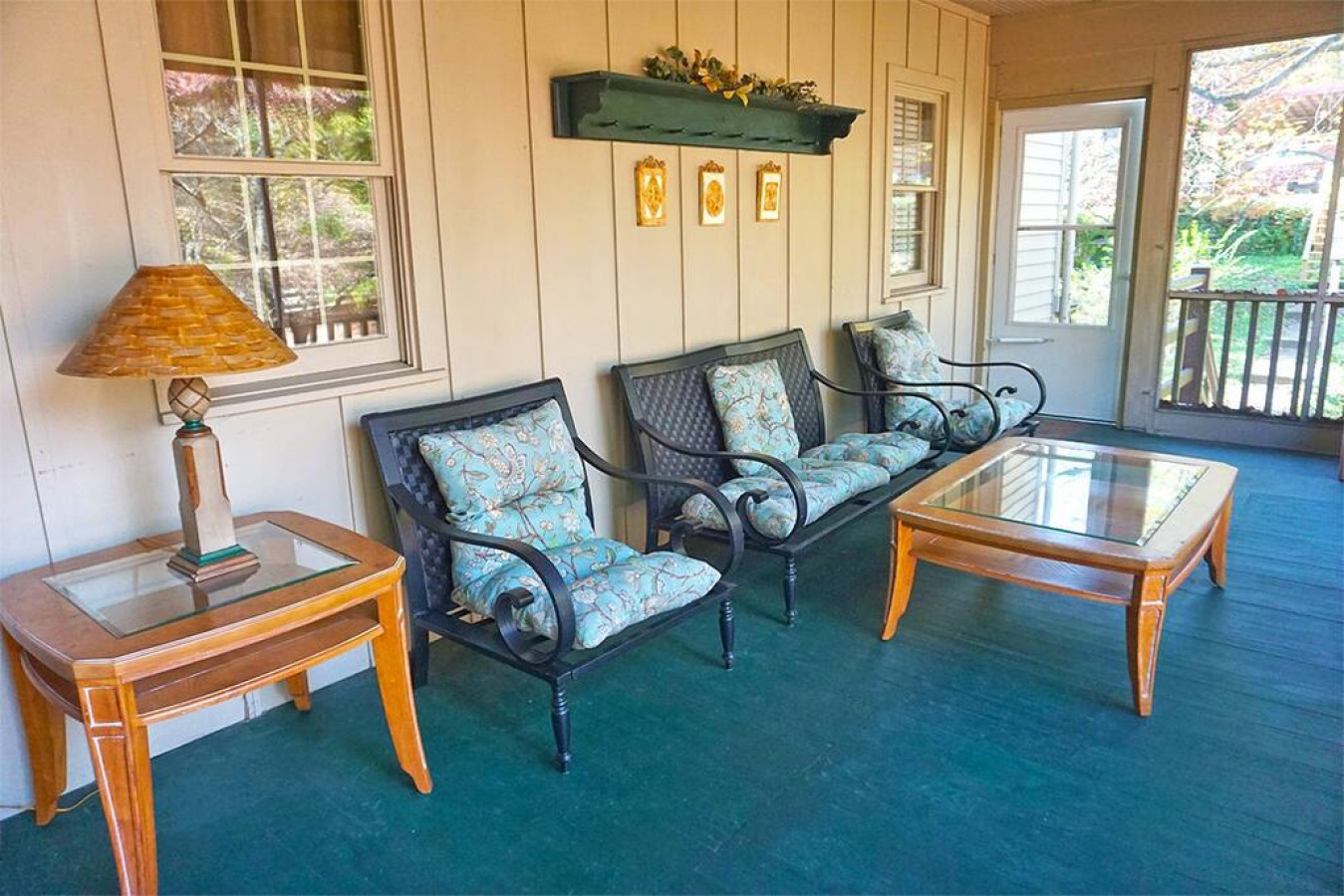 Roscoe Retreat in Heart of Historic Roscoe Village