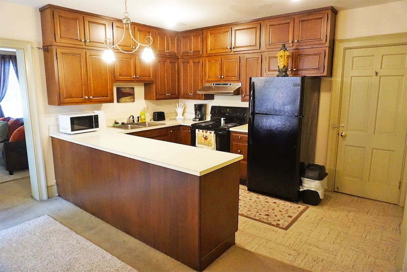 Roscoe Retreat in Heart of Historic Roscoe Village
