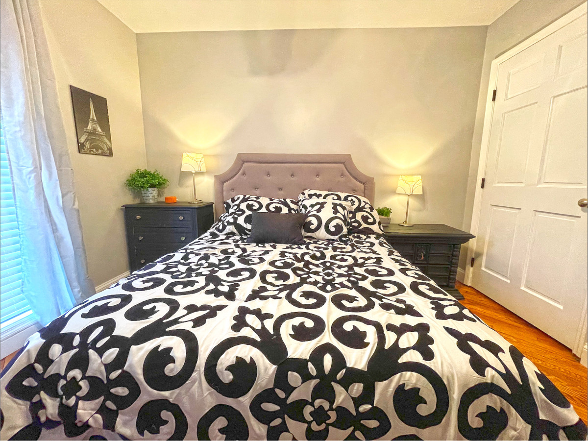 Dock Side | 2  Queen Bedroom Waterfront on Ohio River