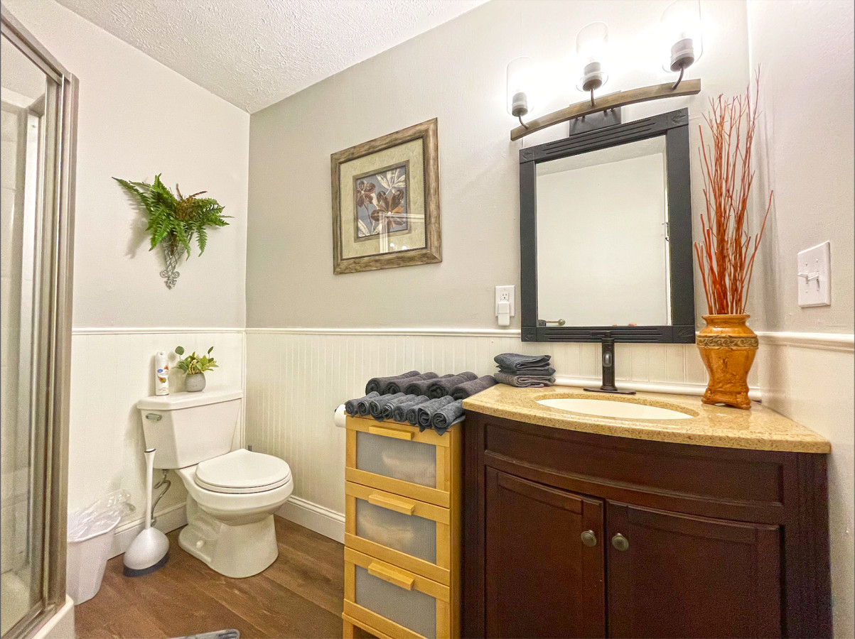 Dock Side | 2  Queen Bedroom Waterfront on Ohio River
