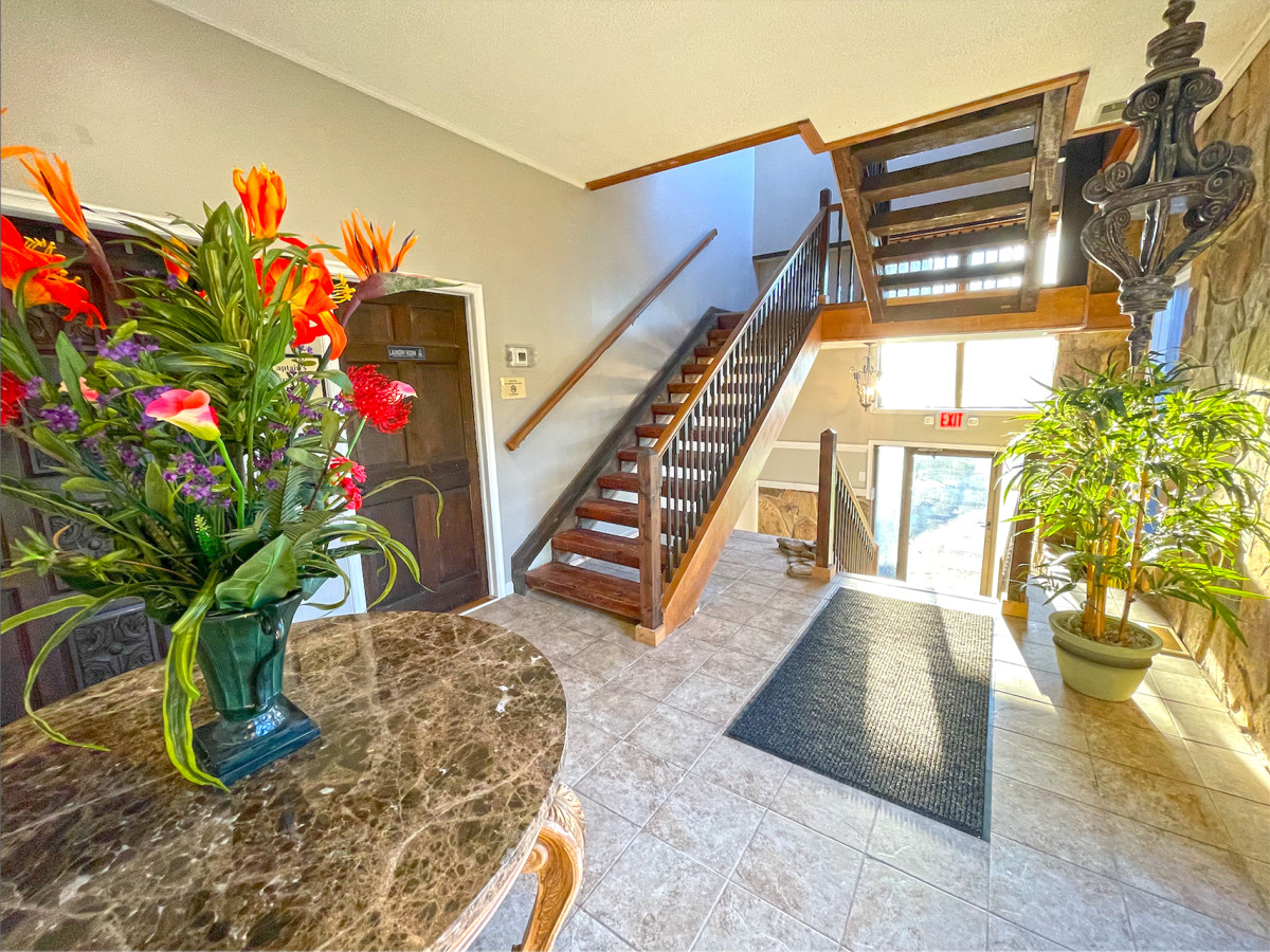 Harbor Master | 2 Bedroom Waterfront on Ohio River