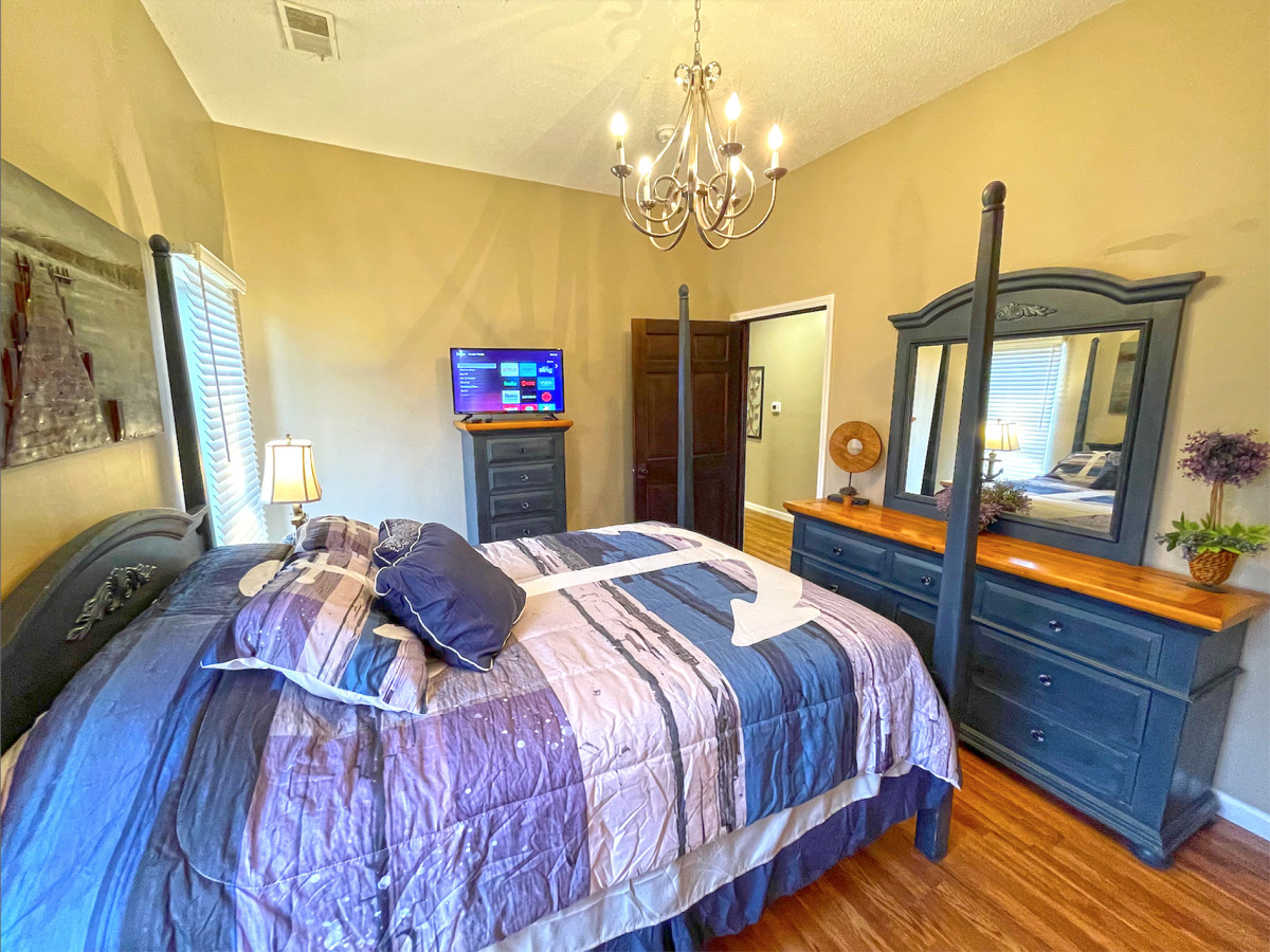 Harbor Master | 2 Bedroom Waterfront on Ohio River