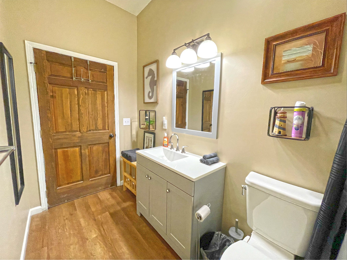 Harbor Master | 2 Bedroom Waterfront on Ohio River