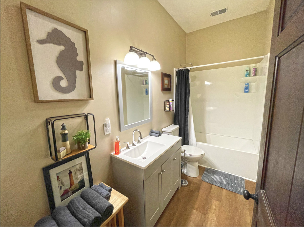 Harbor Master | 2 Bedroom Waterfront on Ohio River