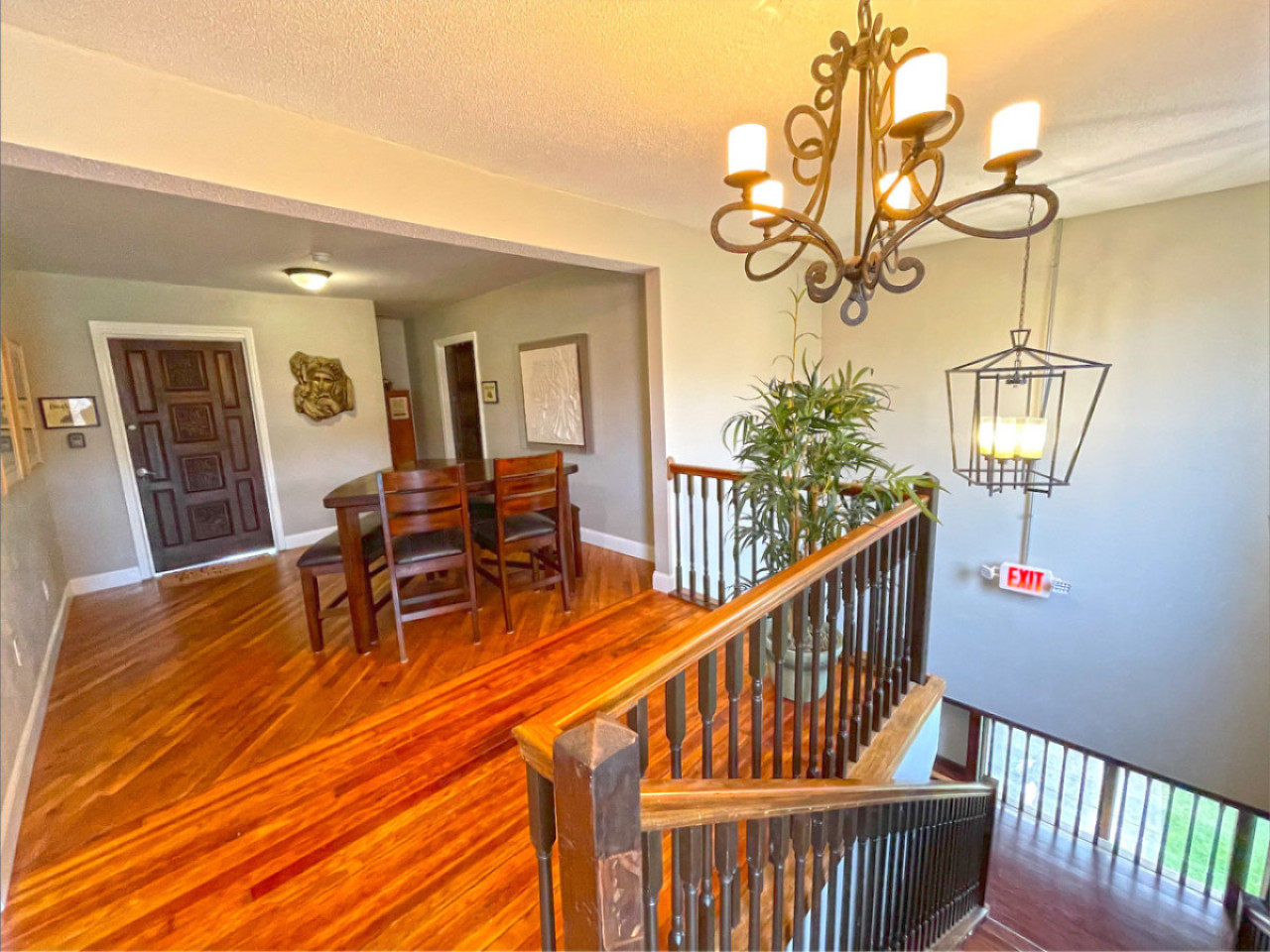 Captain's Quarters | One King size Waterfront Condo on Ohio River