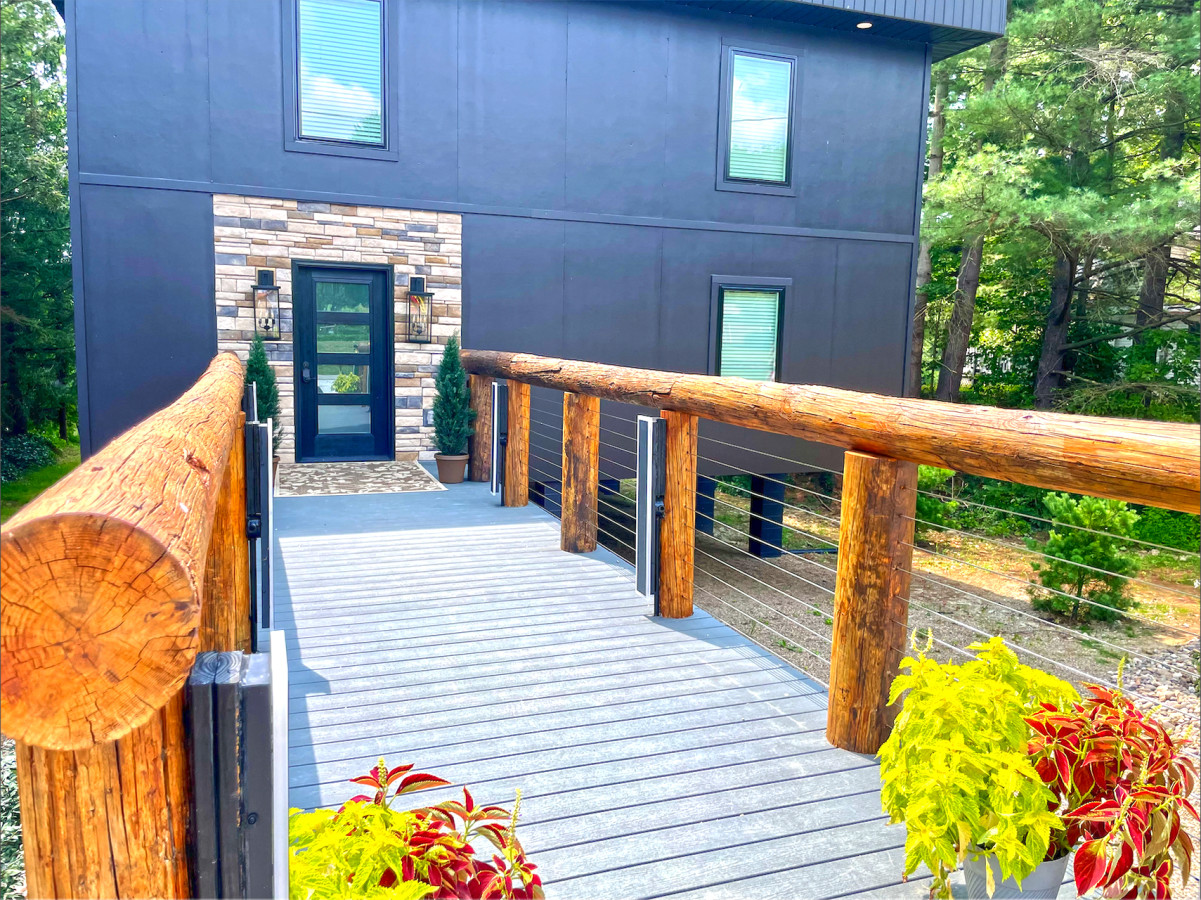 Towering Pines Villa w/ Hot Tub & Rooftop Terrace