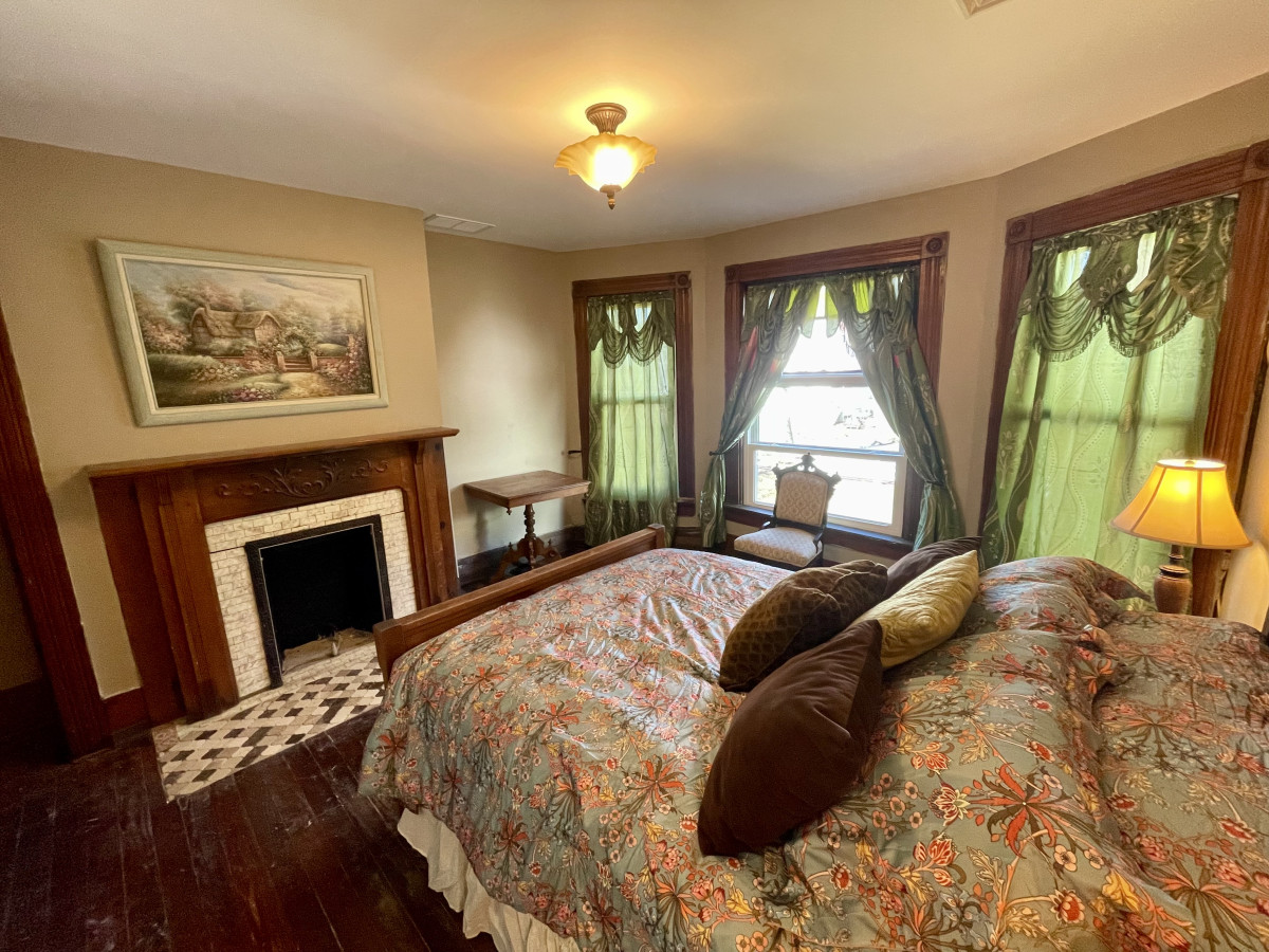 Historic Harmar House