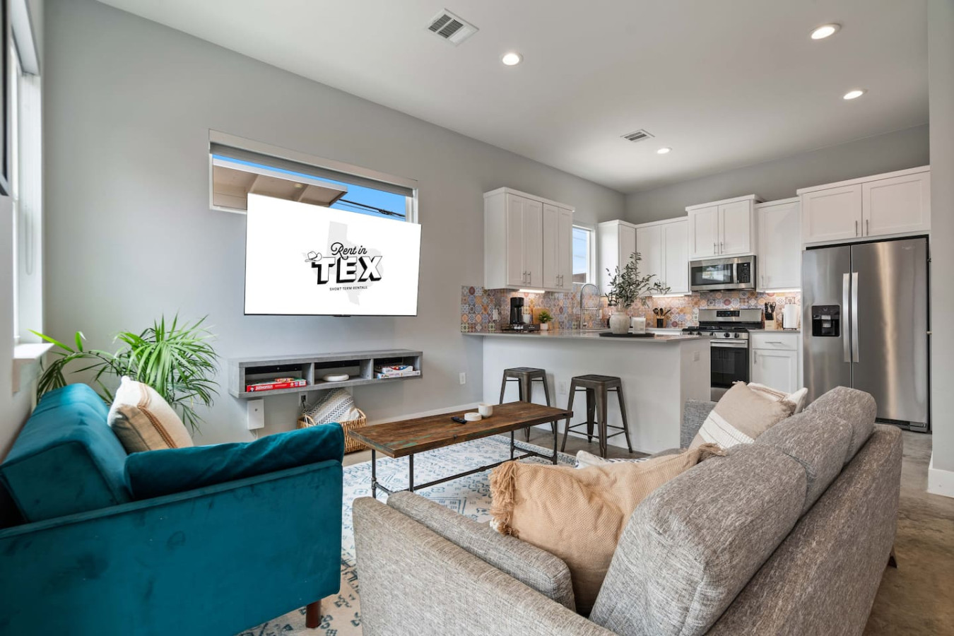 3BR Austin Escape | Private Cowboy Pool & Casita 4