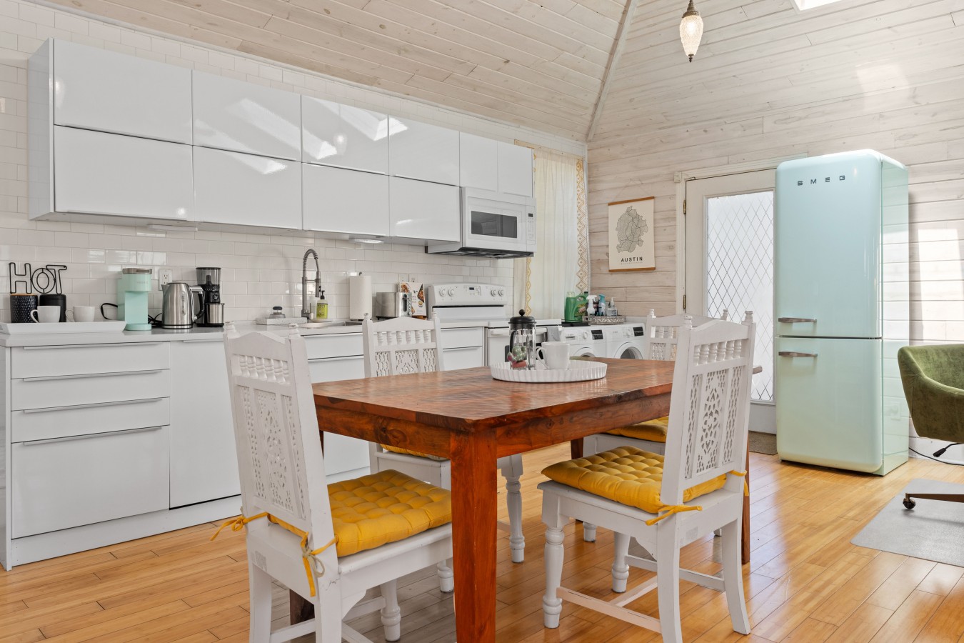 East Austin Studio | Near UT, Downtown & Mueller 5