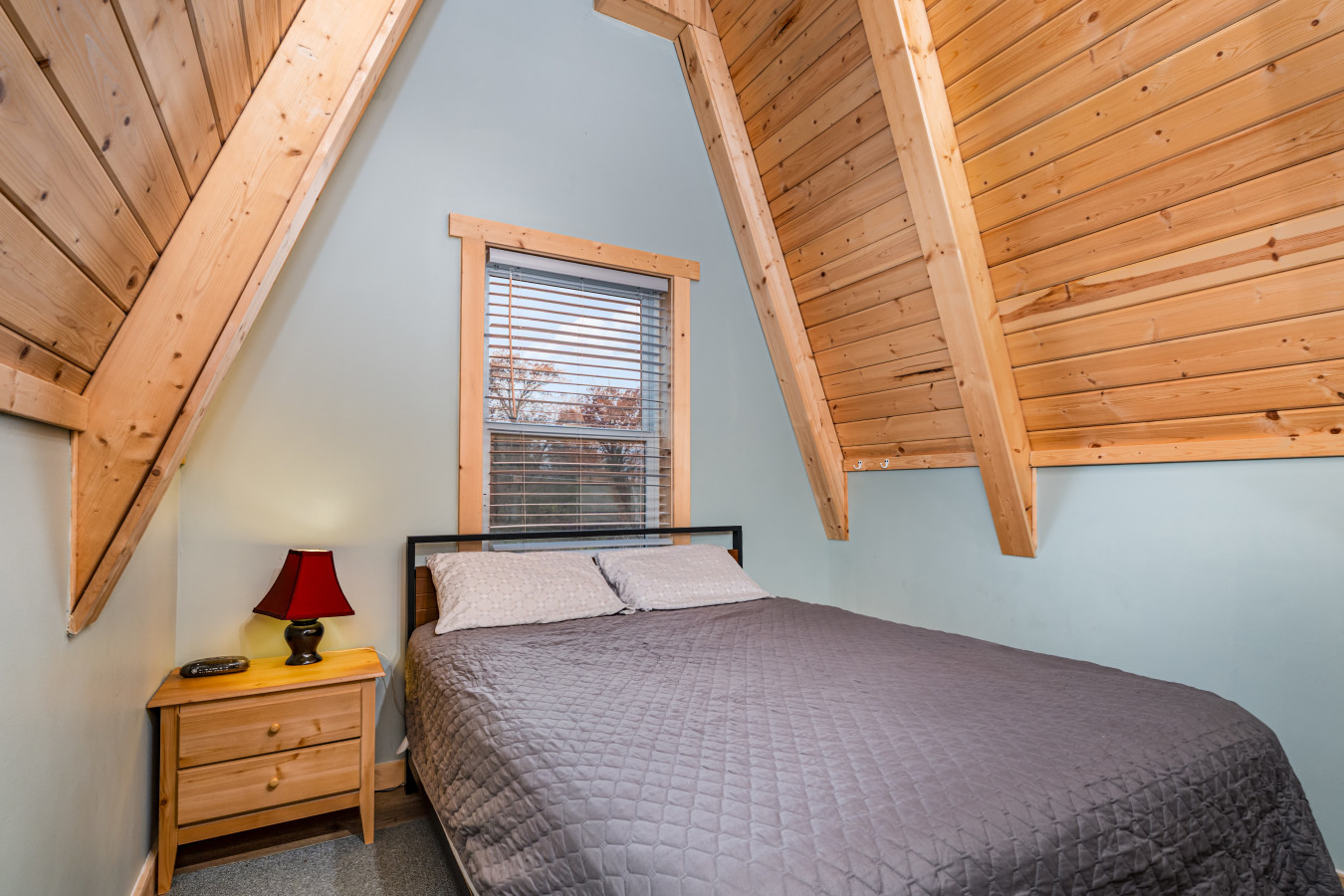 Second queen bedroom