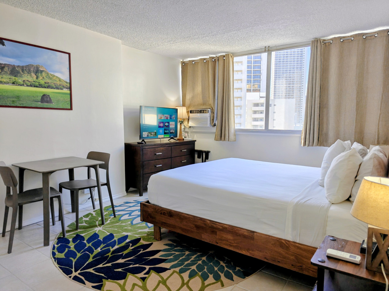 WGH 704 · King Bed Studio w/ Kitchenette