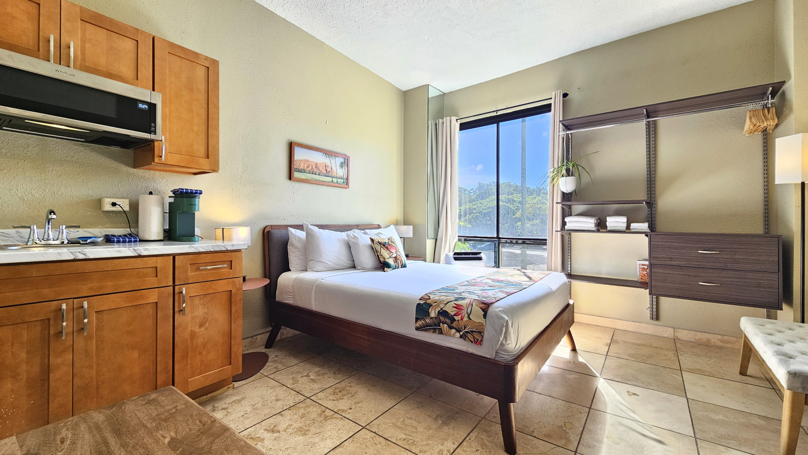 WGH 216 2nd Floor 20' from Hula's Bar & Lei Stand