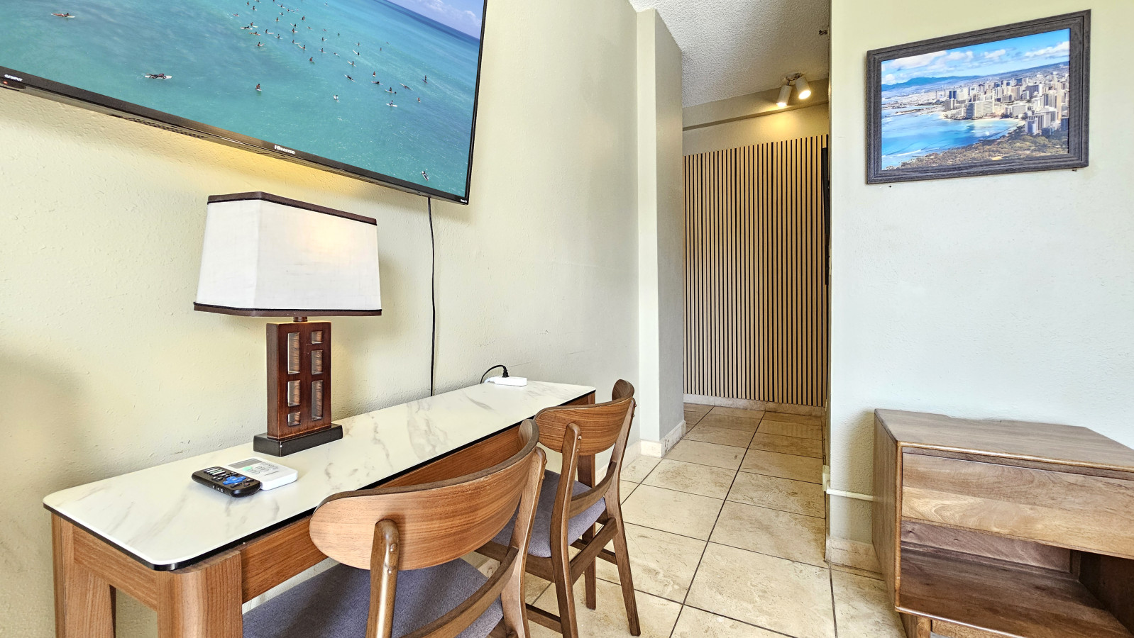 WGH 216 2nd Floor 20' from Hula's Bar & Lei Stand | Photo 2