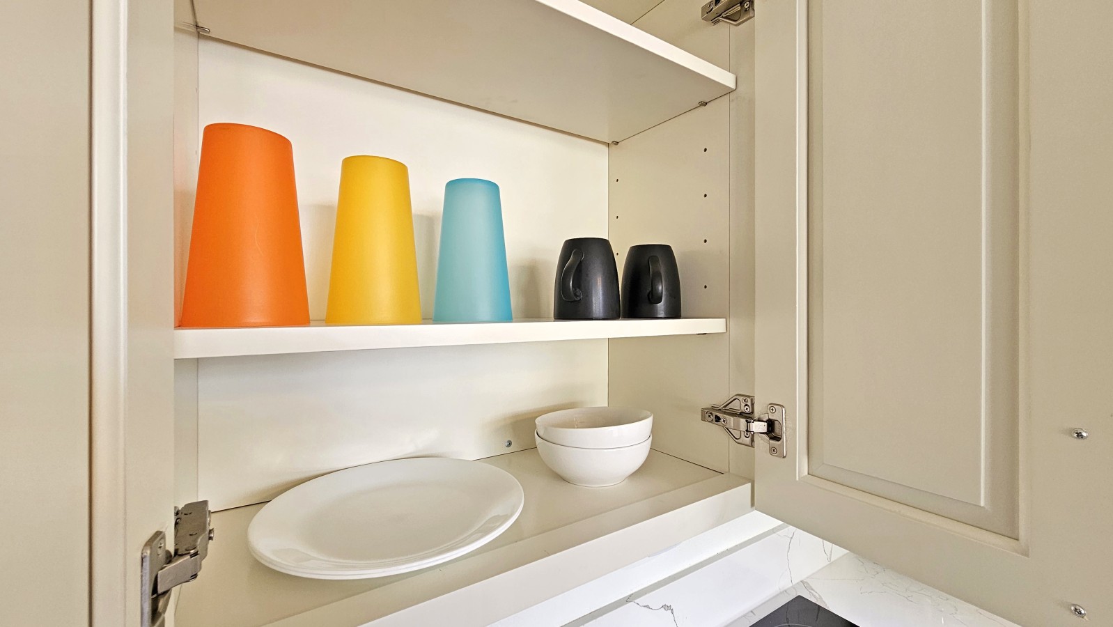 interior kitchen items3