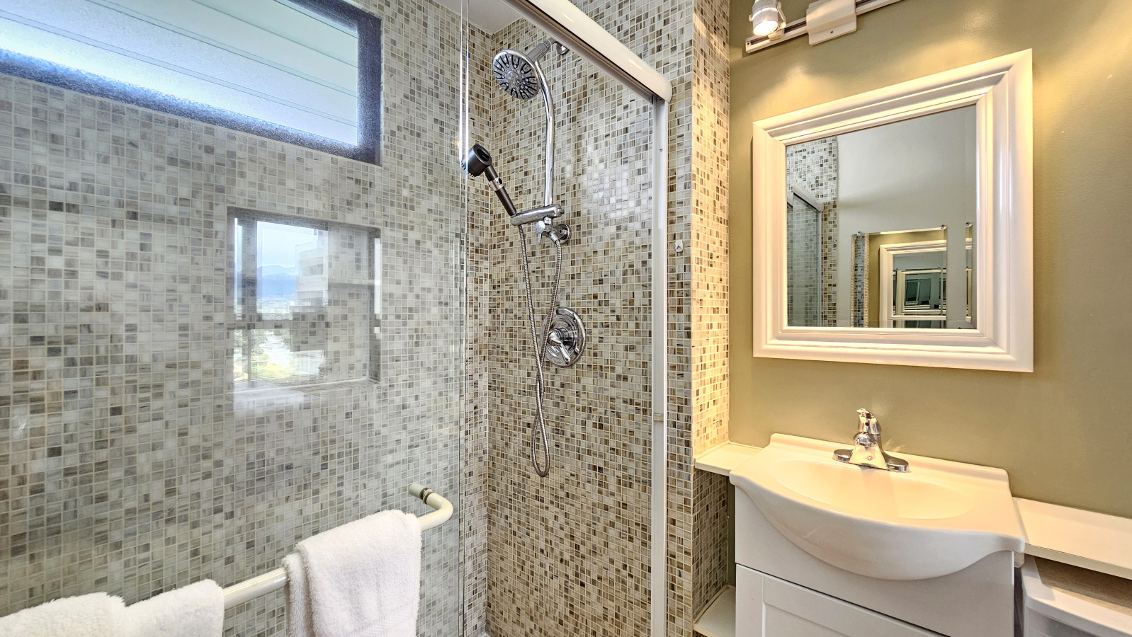 WGH 922 · 9th Floor Spacious Studio | Photo 3