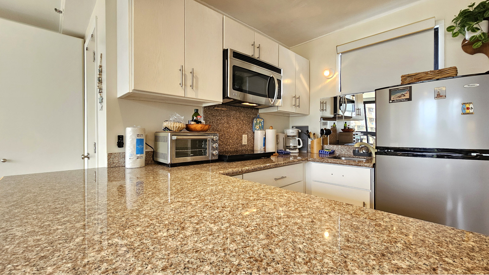 WGH 922 · 9th Floor Spacious Studio | Photo 18