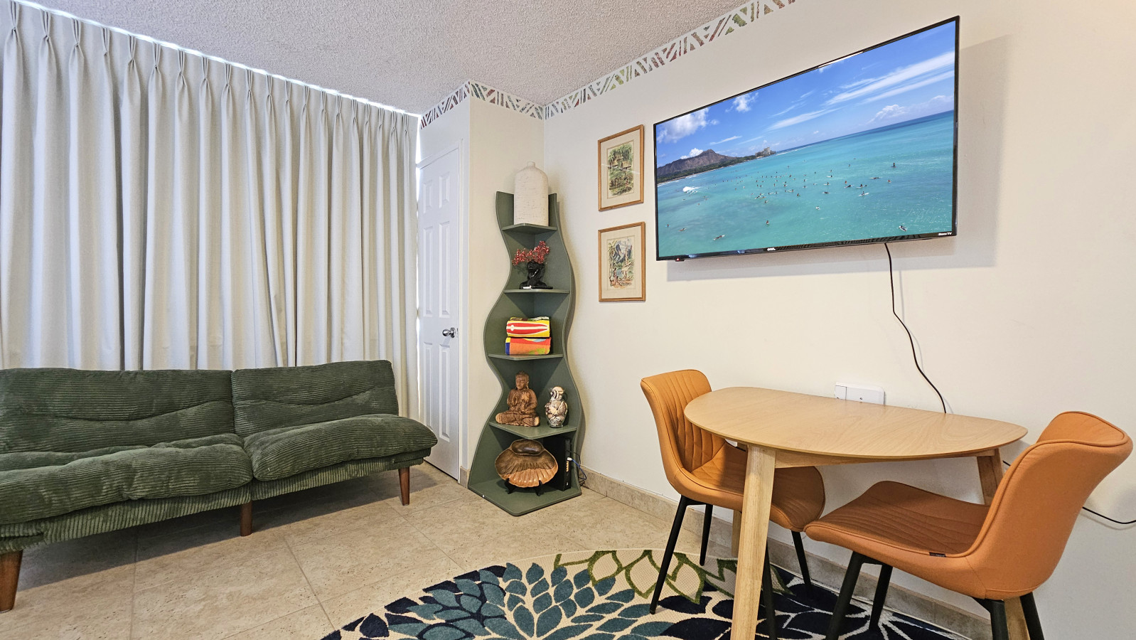 WGH 900 Bright & Modern Corner Unit | Photo 11