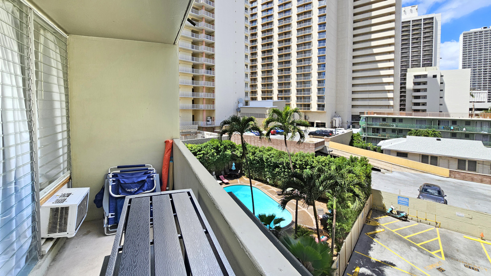 WGH 402 Chic Studio, Lanai, Pool, Kitchen | Photo 24