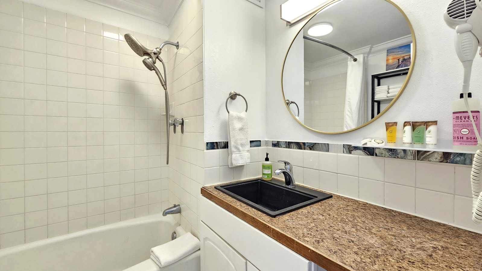 WGH 610 Ocean View with Lanai Dining & Queen bed | Photo 4