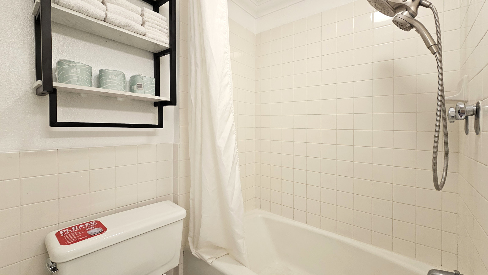 WGH 610 Ocean View with Lanai Dining & Queen bed | Photo 9