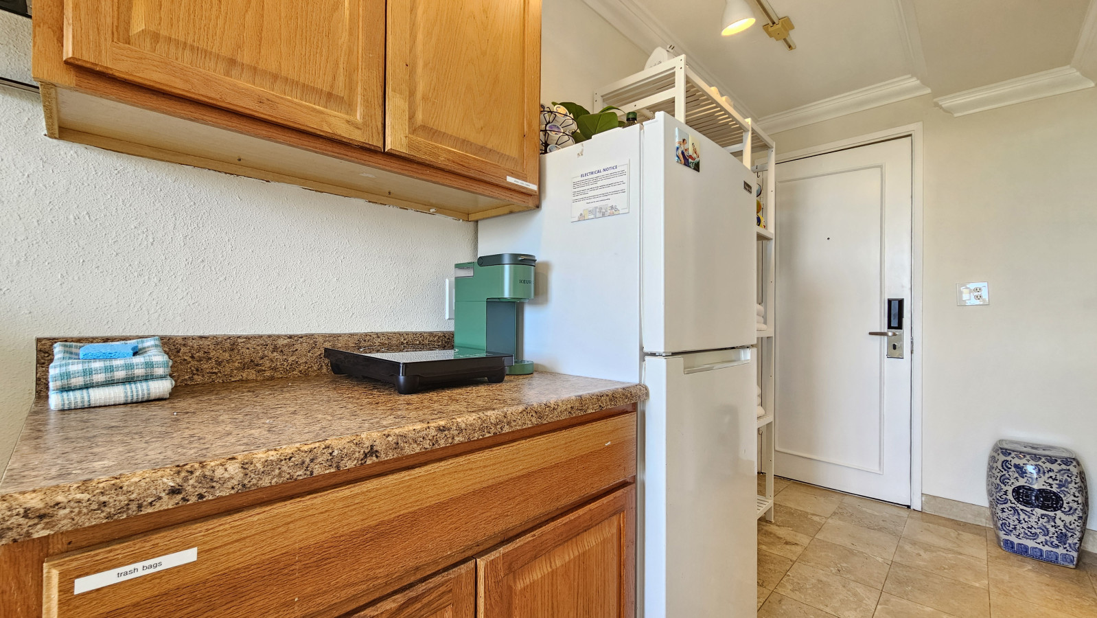 WGH 610 Ocean View with Lanai Dining & Queen bed | Photo 15