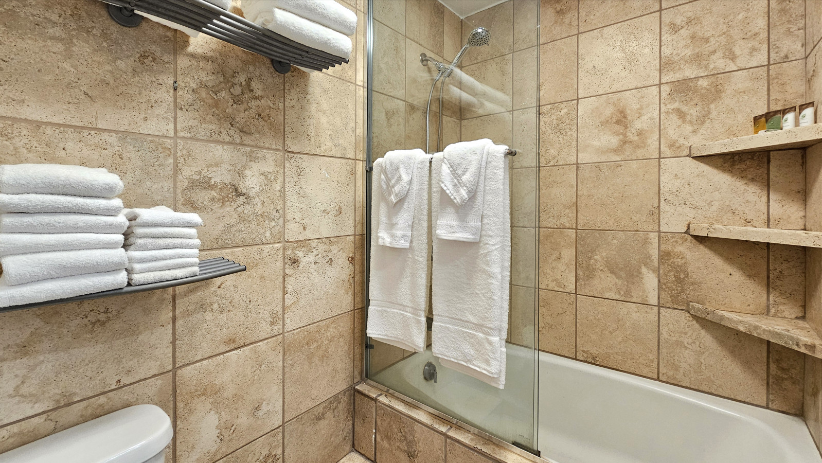 WGH 916 Updated 2026 | Photo 16