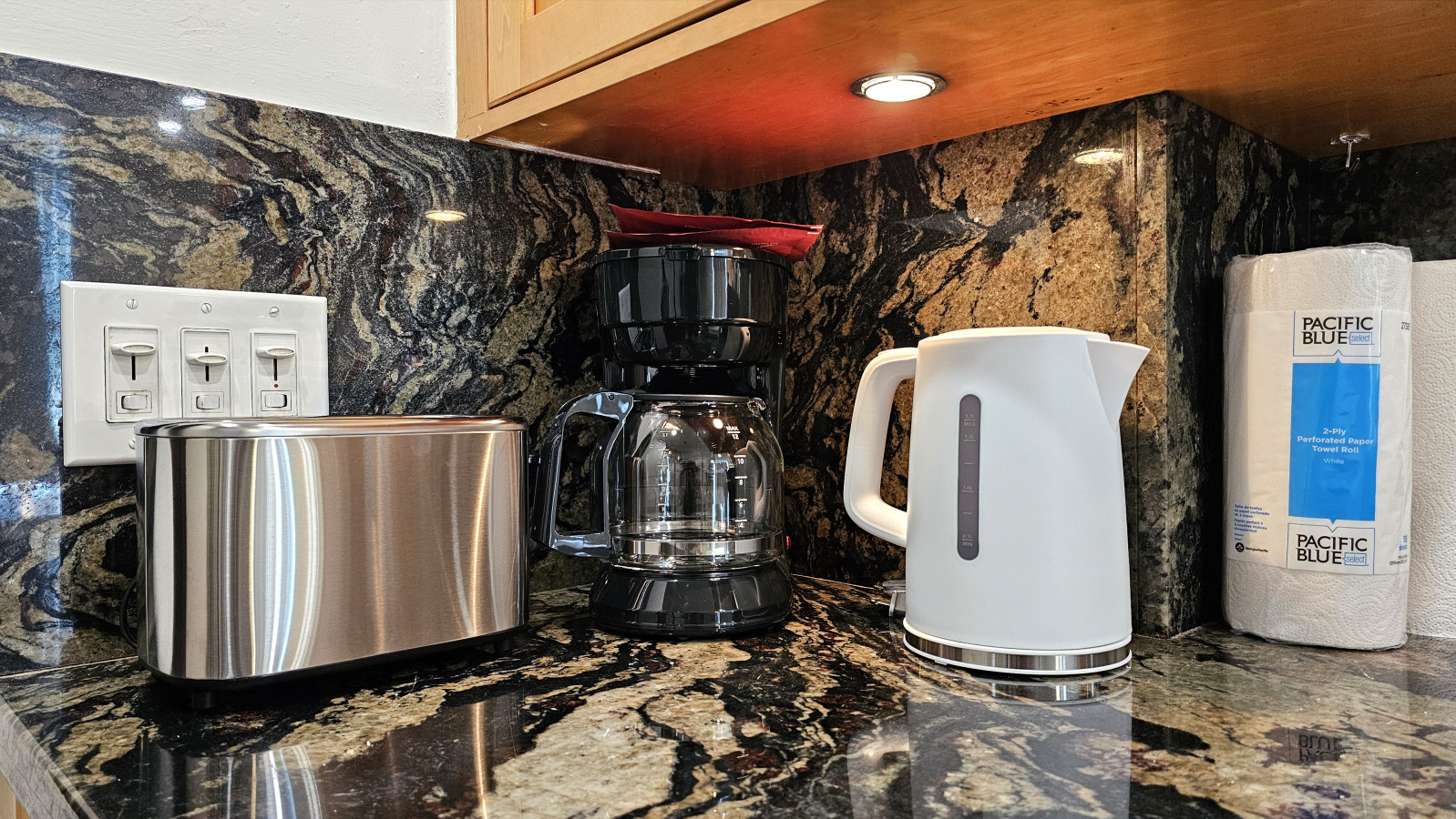 WGH 916 Updated 2026 | Photo 19