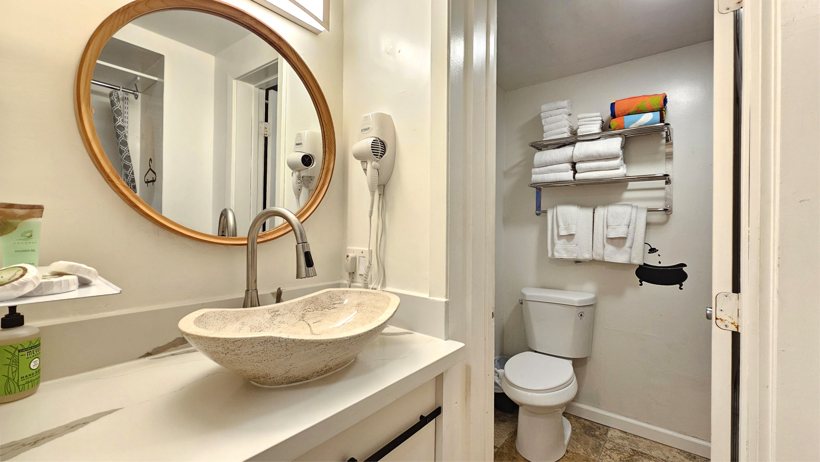 WGH 901 Kitchenette Unit with modern feel | Photo 7