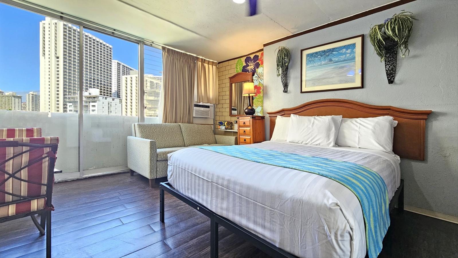 WGH 705 Cozy Queen Bed Studio | Photo 7