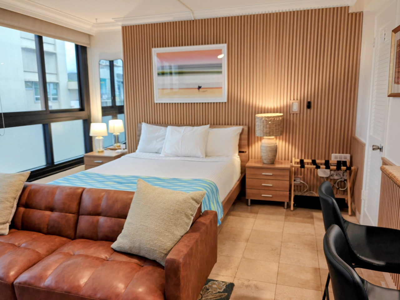 WGH 521 Kitchenette and modern refreshed 362 Sq.Ft. w/ futon and Queen Bed | Photo 12