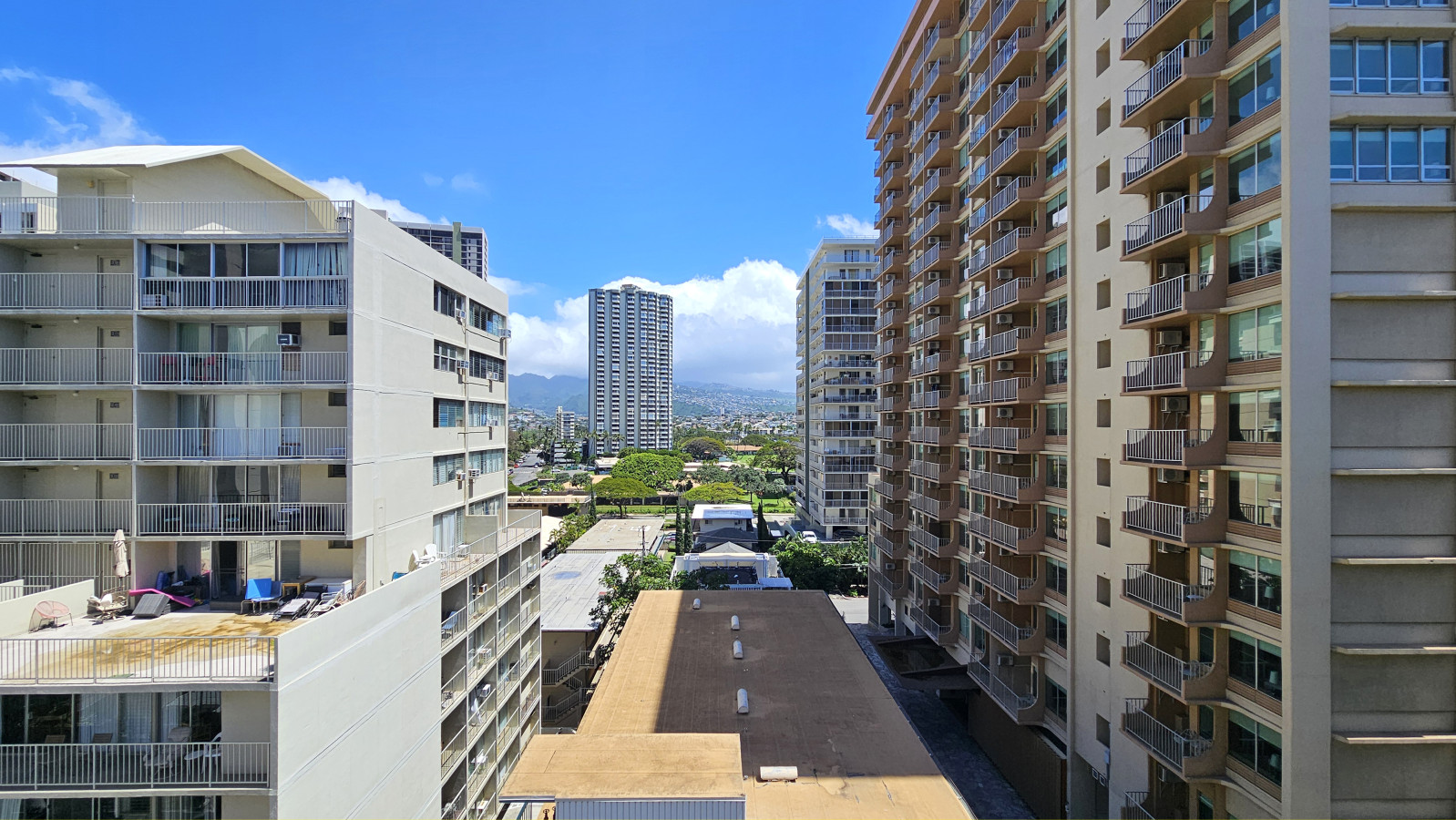 Island-Inspired Studio | Spacious, Clean & Comfortable Stay | Photo 8