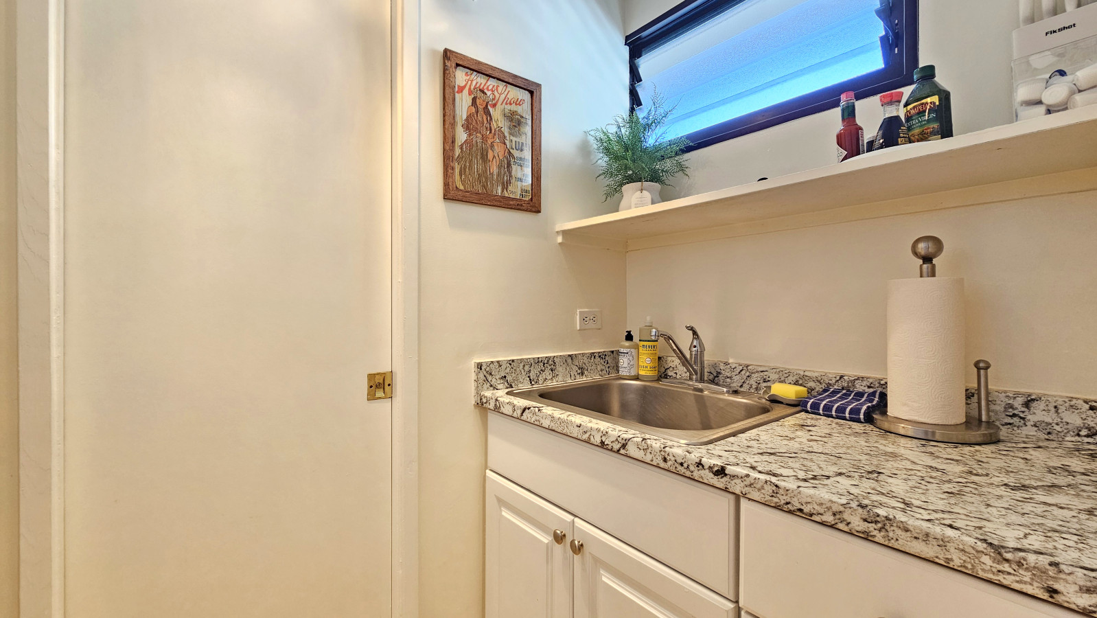 Island-Inspired Studio | Spacious, Clean & Comfortable Stay | Photo 12