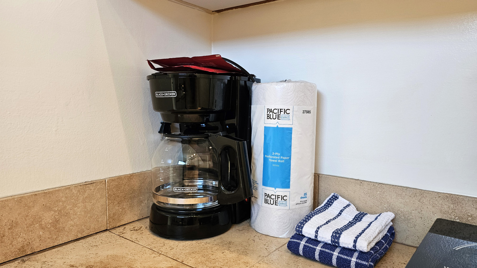 Island-Inspired Studio | Spacious, Clean & Comfortable Stay | Photo 18