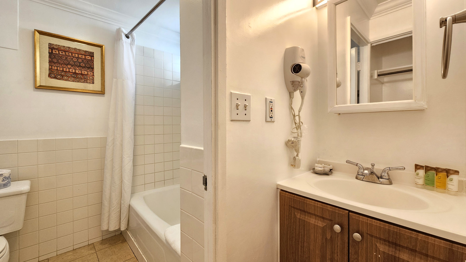 Island-Inspired Studio | Spacious, Clean & Comfortable Stay | Photo 10