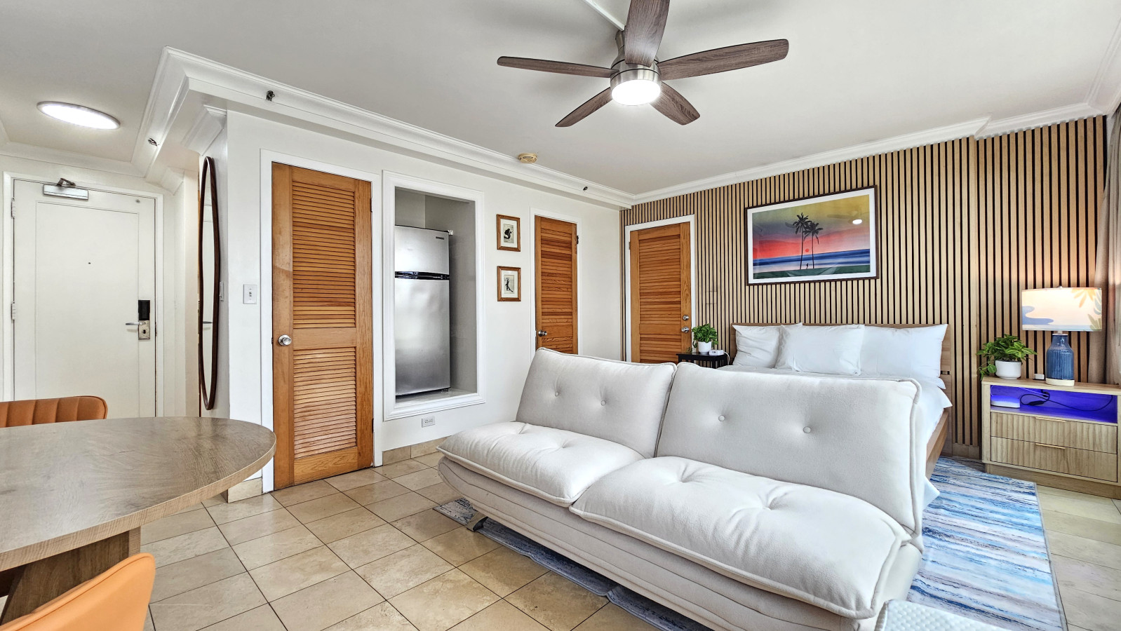 Modern updated for 3 people 518