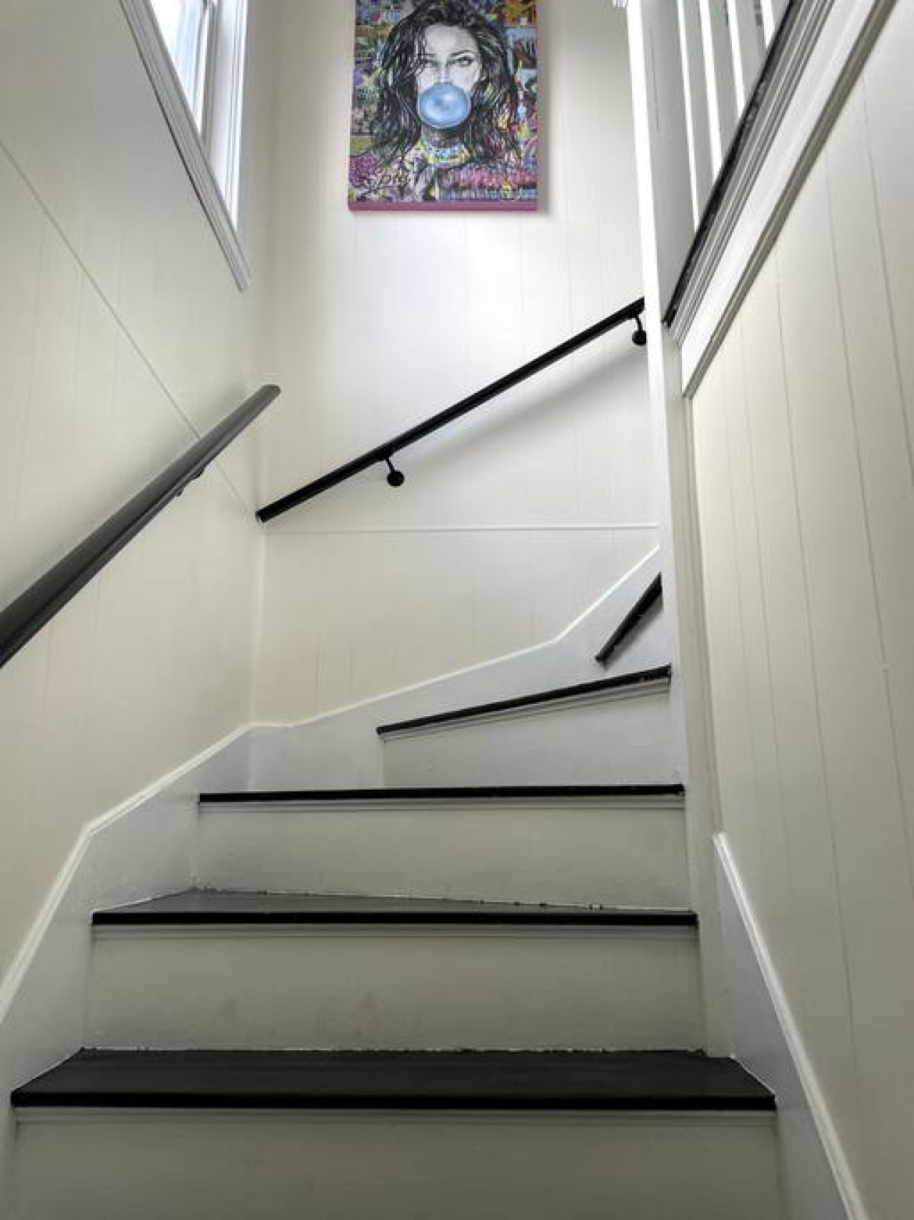 Modern Three Bedroom Condo - Near Boston 4