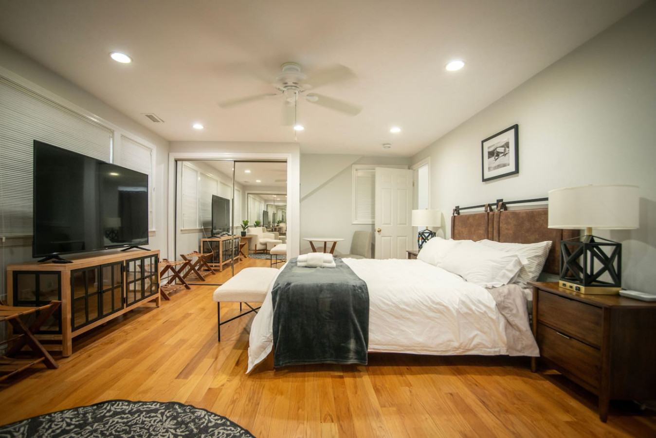 Spacious Coastal Townhome | Deck & Parking 5