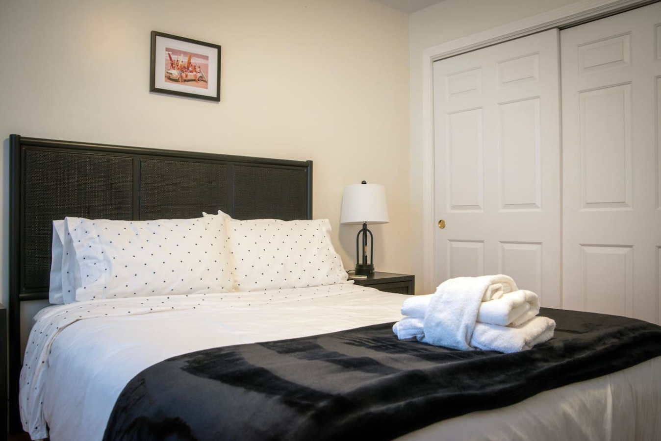 Spacious Coastal Townhome | Deck & Parking 3