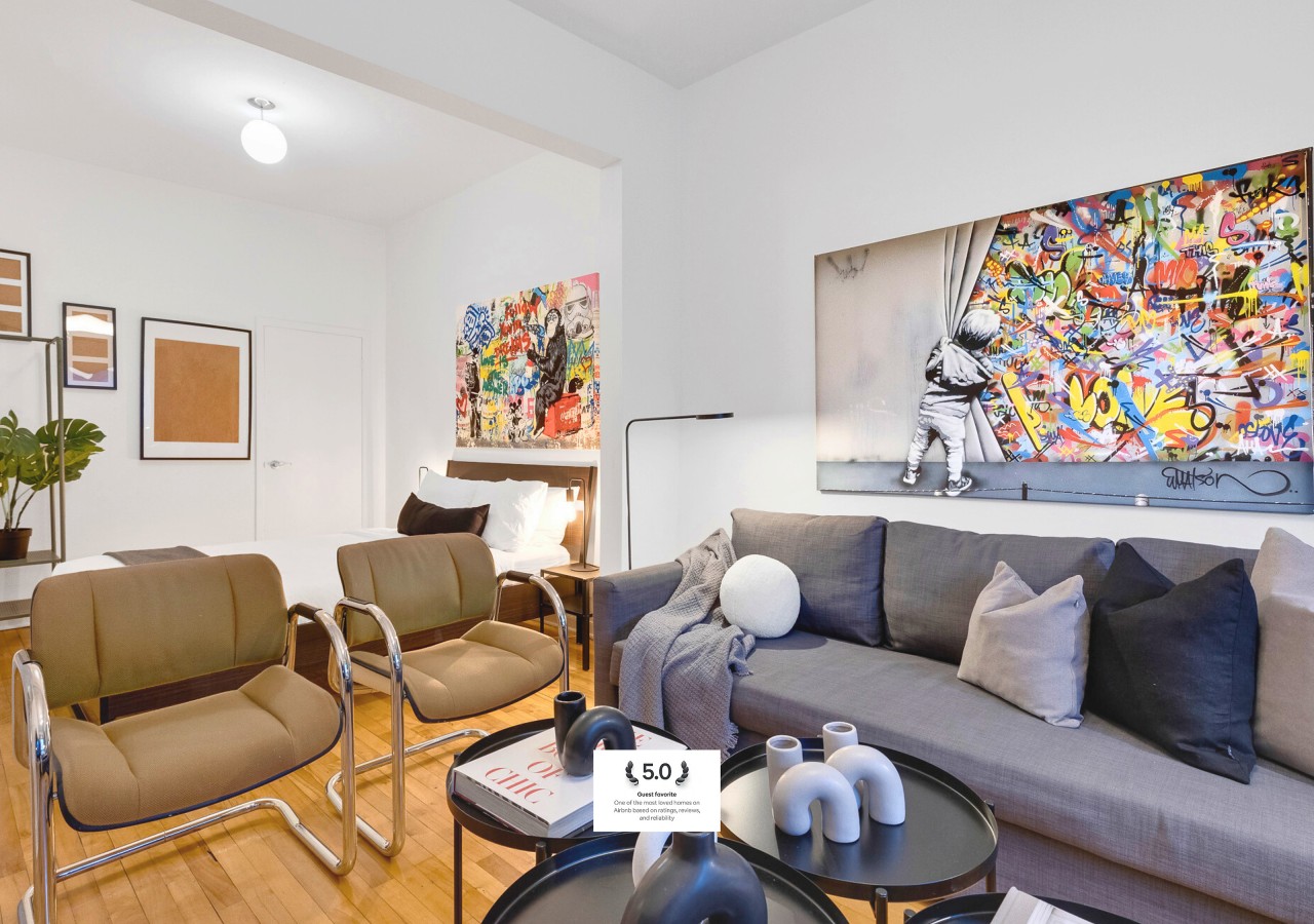 Spacious Rooftop Terrace And Skyline Views - Stunning Urban Retreat - Montreal