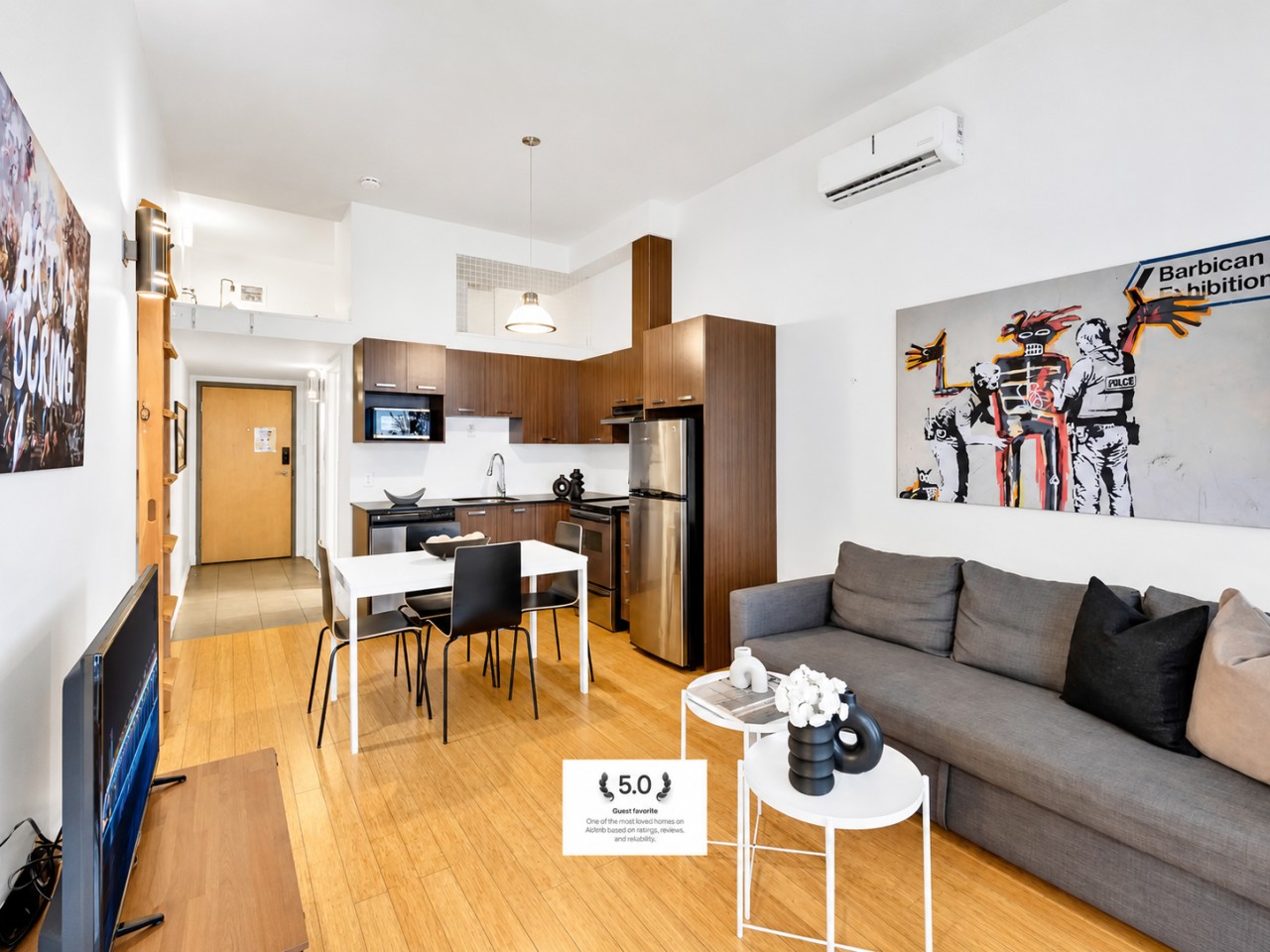 Charming Mezzanine Loft With Modern Amenities - Unique Montreal Retreat - Laval, Canadá