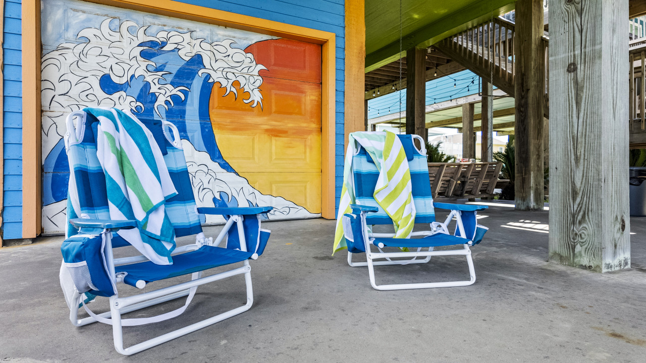 Hot tub-King Bed-Walk to Beach-Three Little Birds
