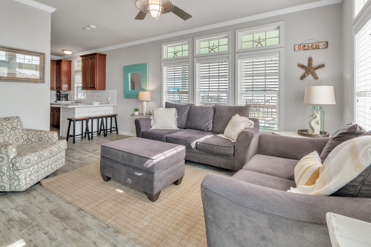 A'Bout Time Beach Retreat~Steps from beach~Golf cart 2