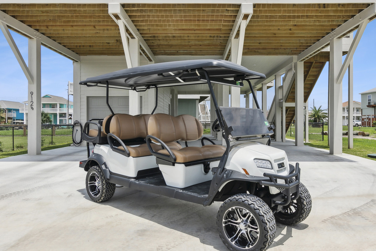 Beach Access~Golf Cart~Games~Fire Pit~Beach Chairs 2