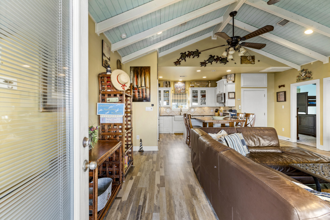 A Lil’ Peace of Heaven 6