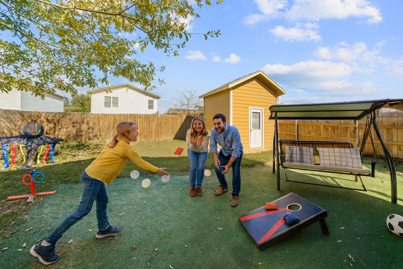 SeaWorld 15min~Themed Kids Rooms~Patio Fun~Play