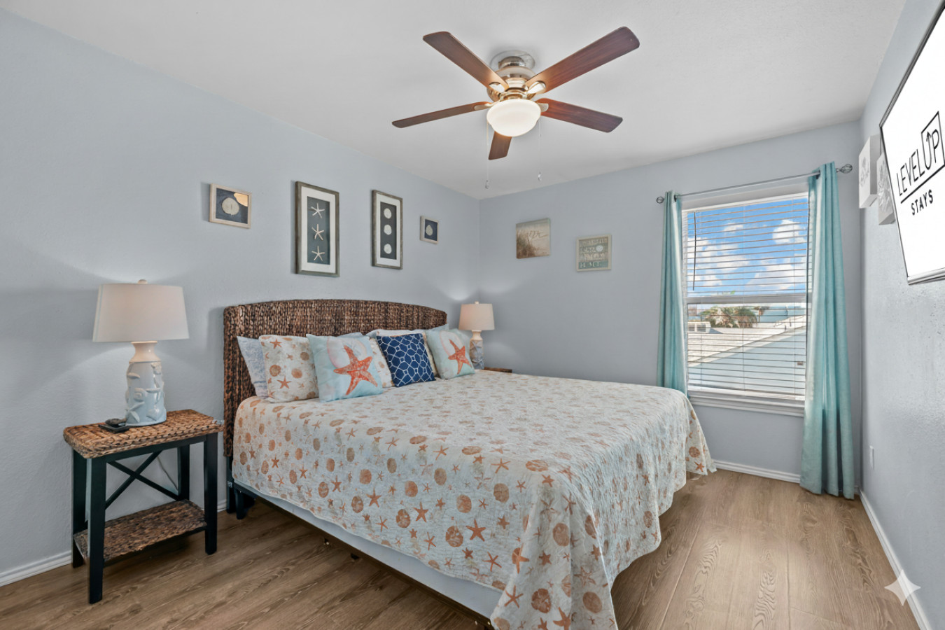 Steps to Beach~Blue Horizon~Coastal~On Island 3