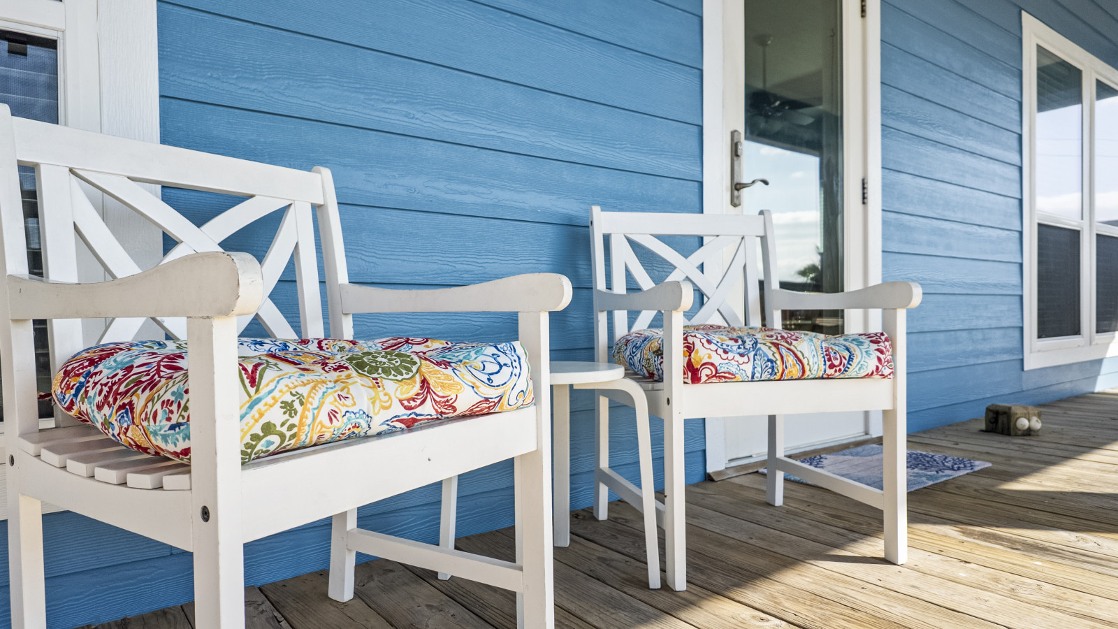 Near beach~BBQ Grill~Swing~Sweeping Deck~Updated~Villa Verdie 6